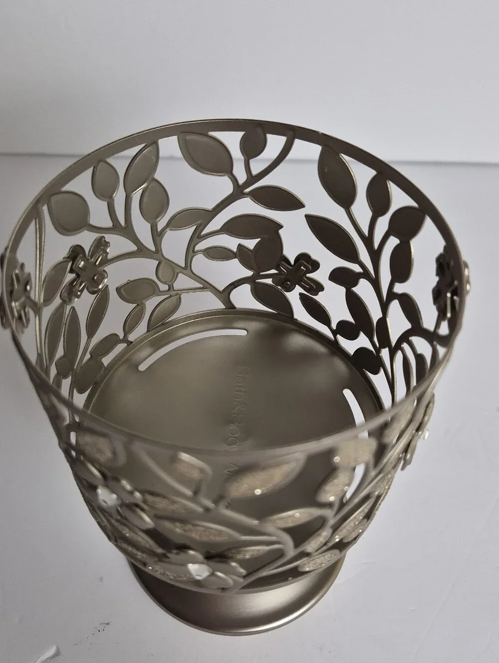 BBW Silver Dogwood 3 Wick Candle Pedestal / Holder Home Fragrance Decor Southern